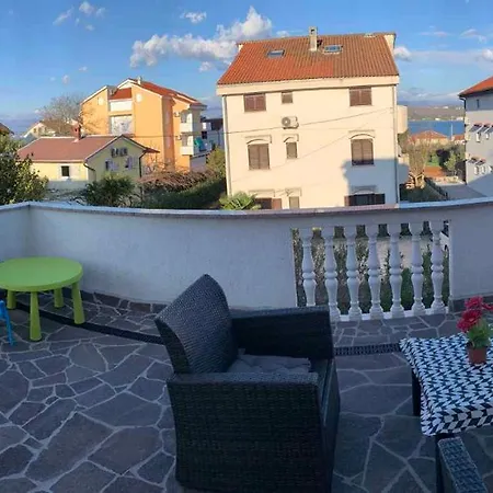 Apartman Near In Malinska - 51542