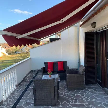 Lejlighed Near In Malinska - 51542 Porat (Krk)